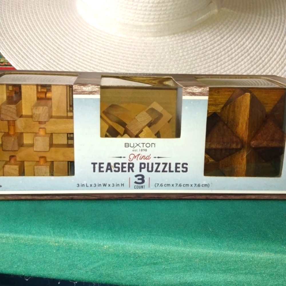 Wooden puzzle set of 3